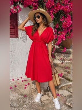 Red dress S Gilli summer sexy V neckline flowy holiday outfit